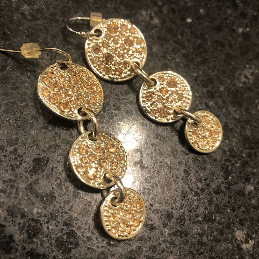 Express earrings